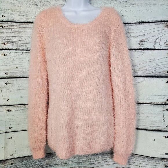 Madison Lilly Women’s Fuzzy Pink Eyelash Sweater, M - Picture 1 of 5